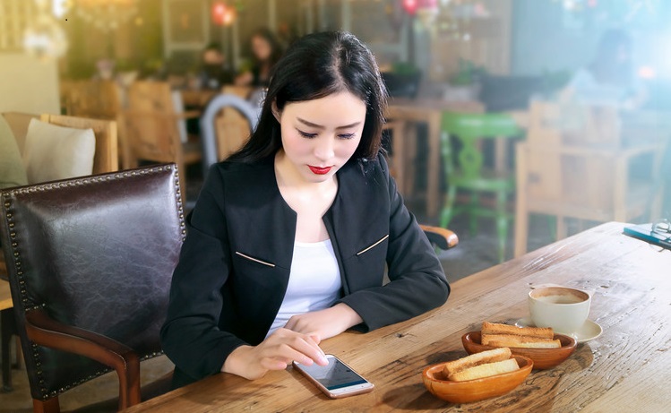 为什么说社交电商比垂直电商更有发展前景.jpg
