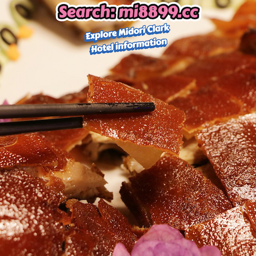 golden-suckling-pig-feast-3.jpg